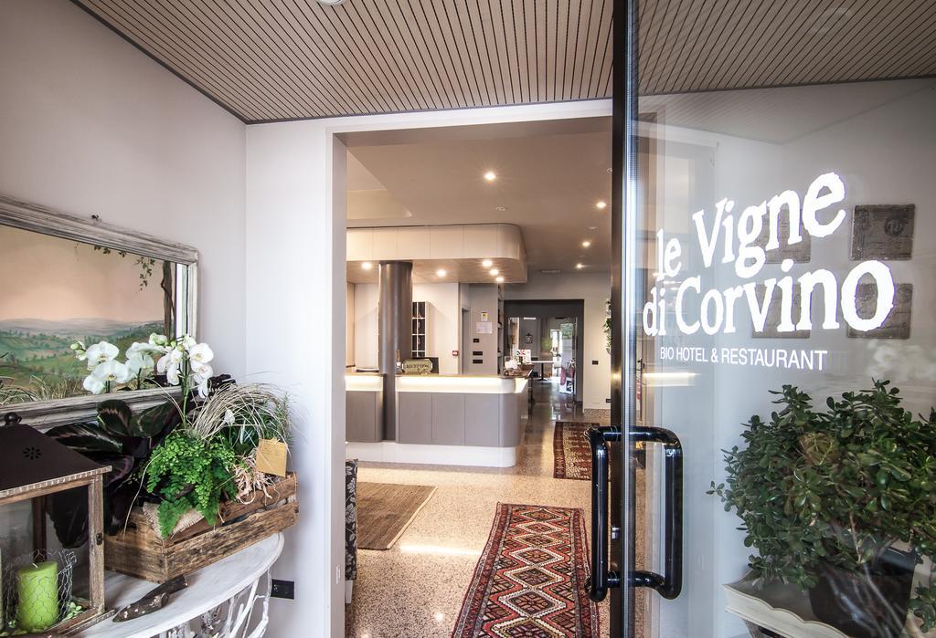 Hotel Le Vigne Di Corvino Casteggio Екстериор снимка